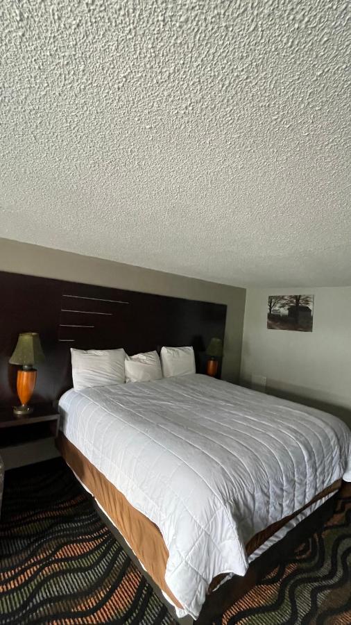 Country Town N' Suites ガトリンバーグ エクステリア 写真