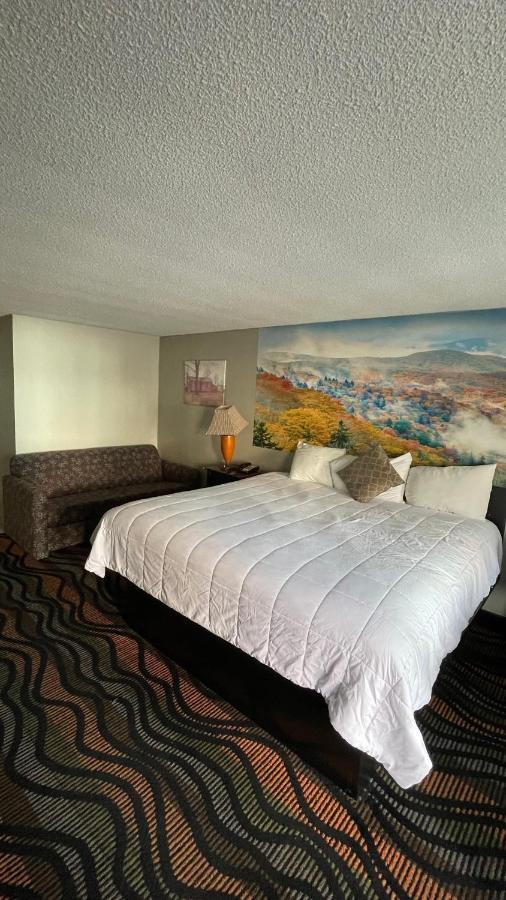 Country Town N' Suites ガトリンバーグ エクステリア 写真