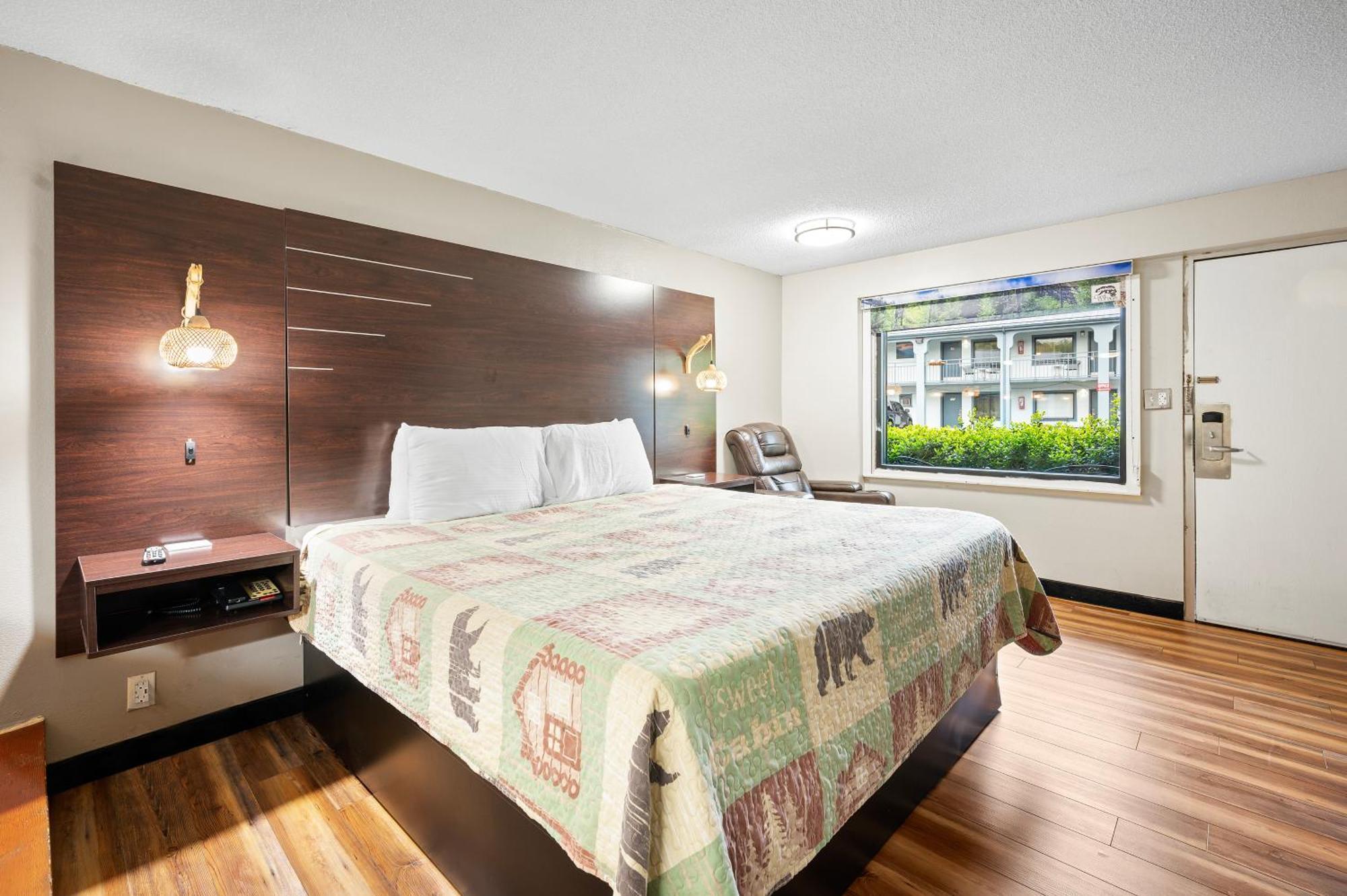Country Town N' Suites ガトリンバーグ エクステリア 写真