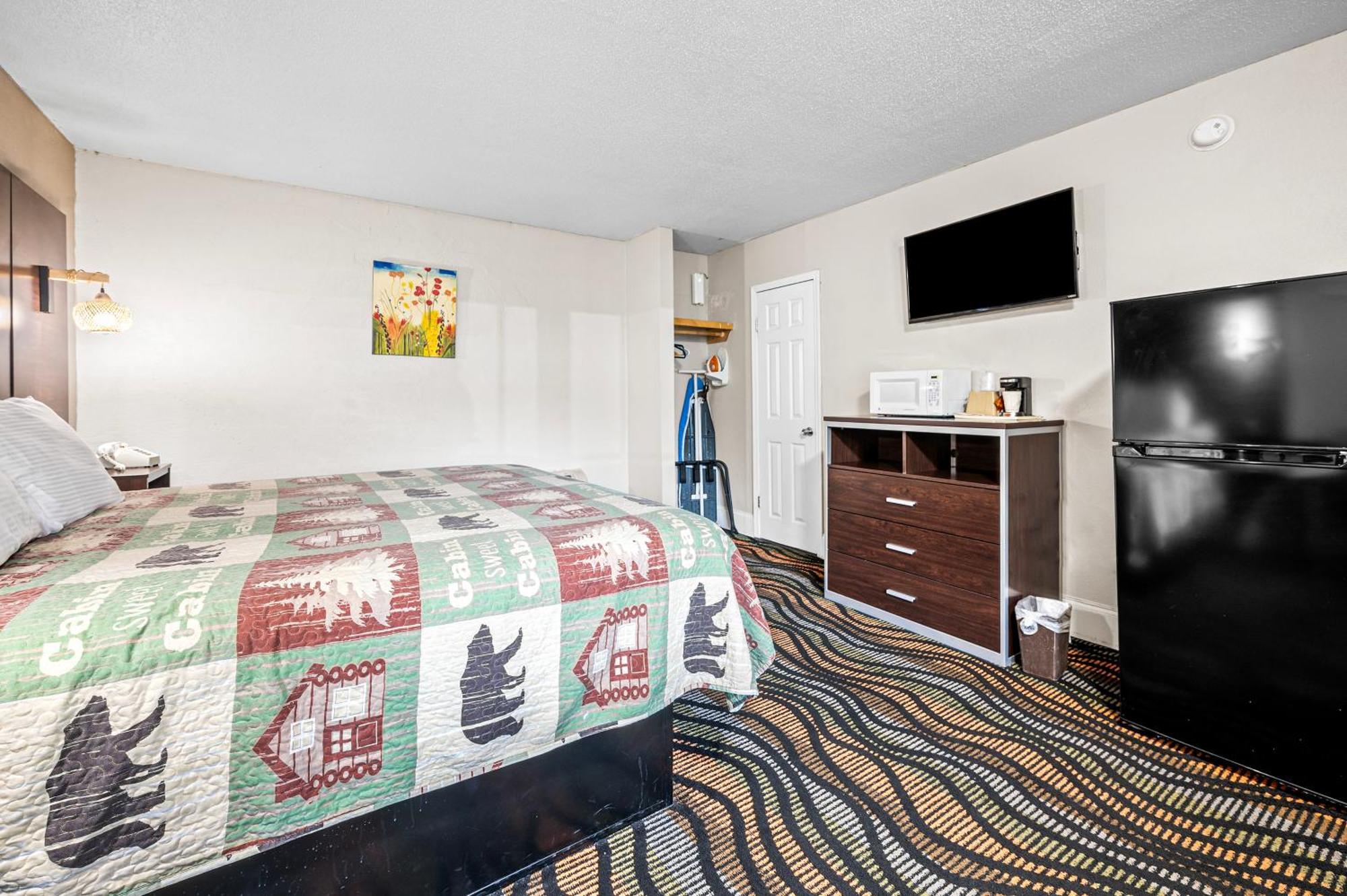 Country Town N' Suites ガトリンバーグ エクステリア 写真