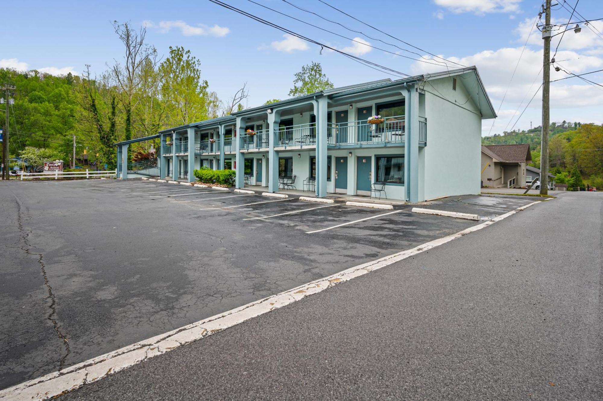 Country Town N' Suites ガトリンバーグ エクステリア 写真