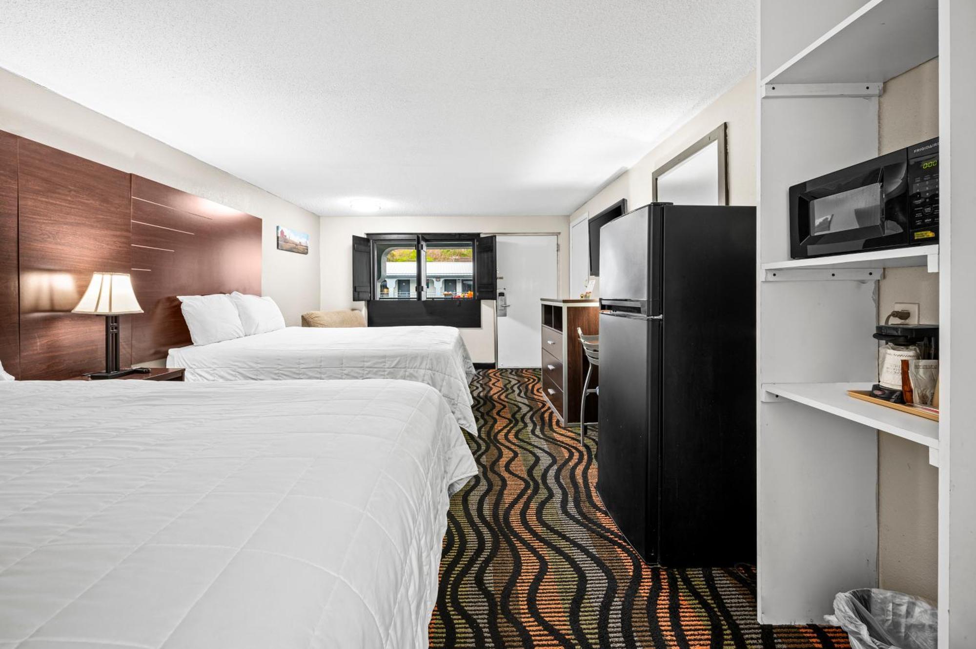 Country Town N' Suites ガトリンバーグ エクステリア 写真